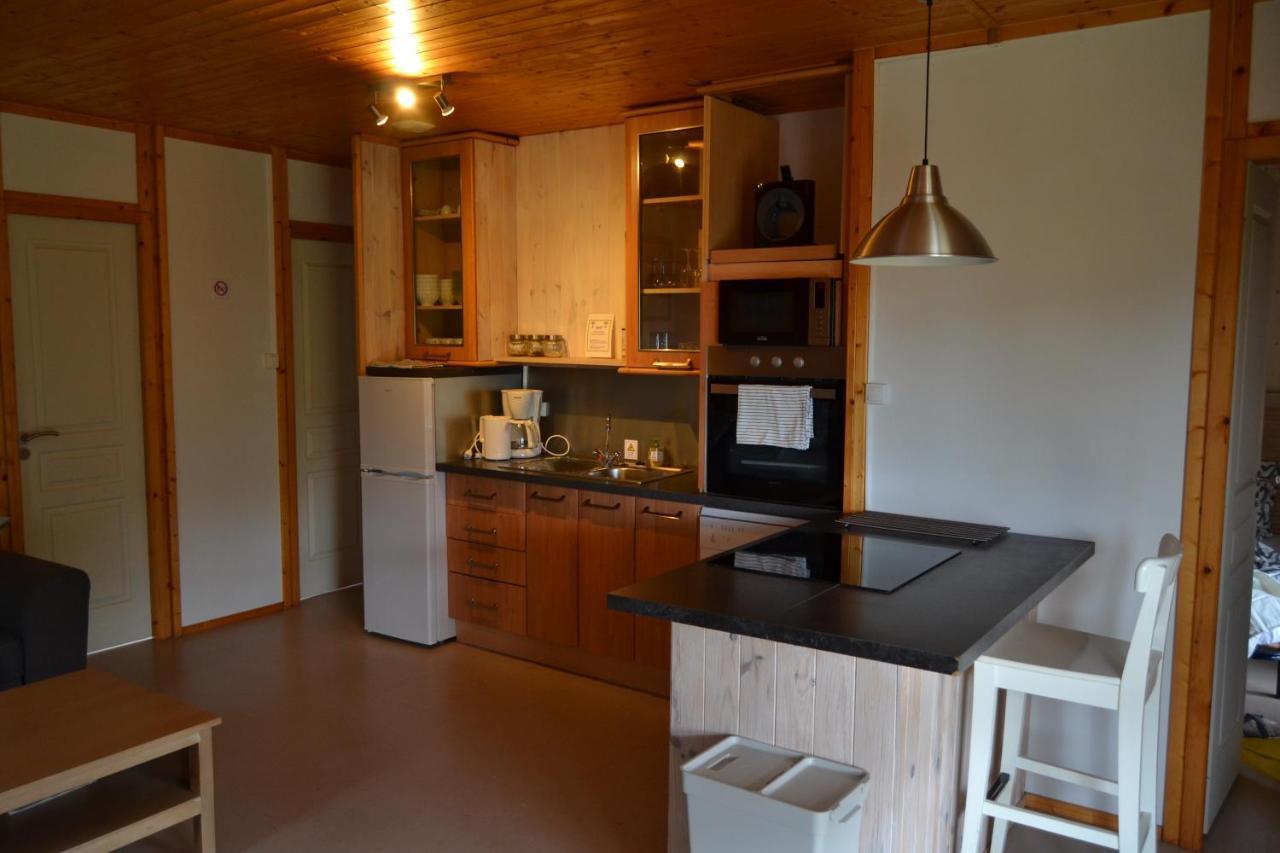 Beautiful Lake View 3 Bedroom Chalet. Saint-Manvieu-Bocage 외부 사진